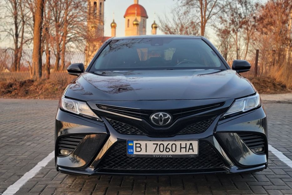 Продам Toyota Camry SE-Xseries 2020 года в г. Кременчуг, Полтавская область