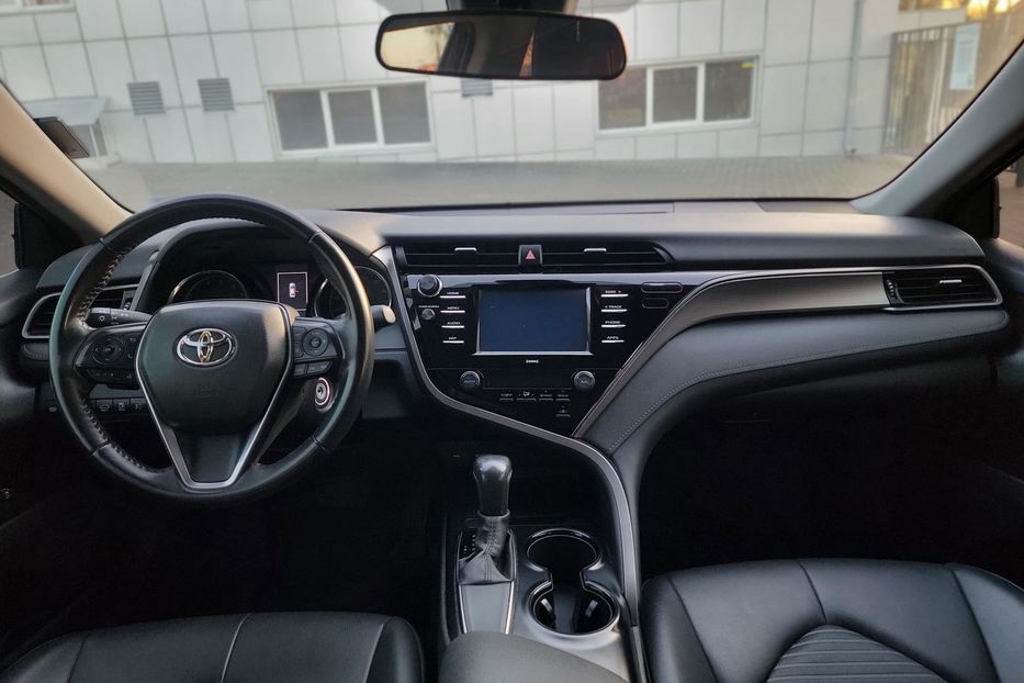 Продам Toyota Camry SE-Xseries 2020 года в г. Кременчуг, Полтавская область
