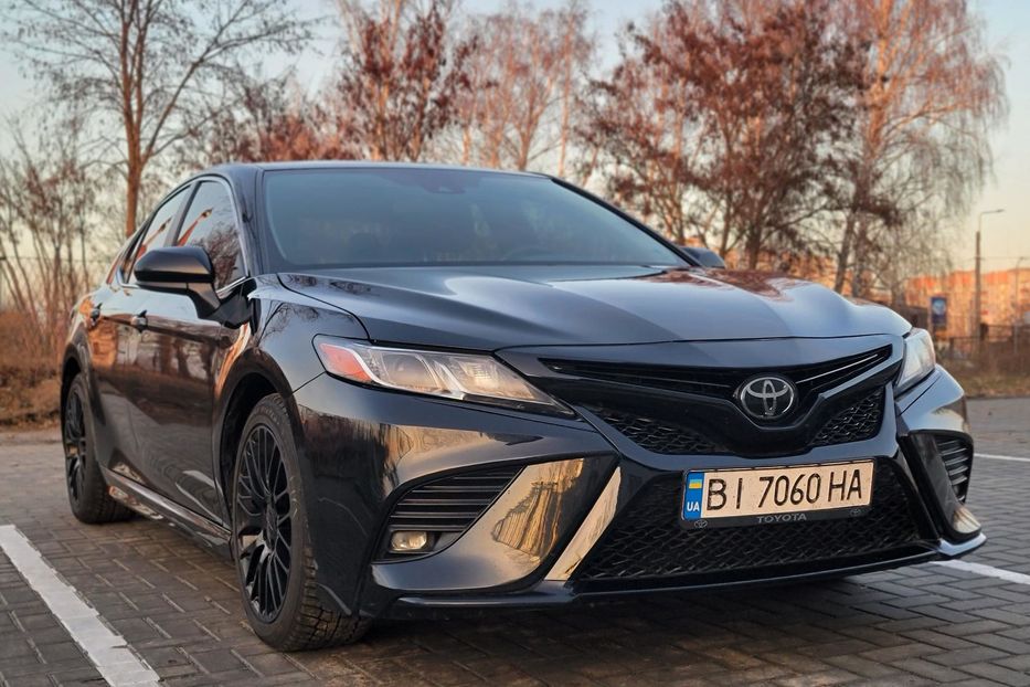 Продам Toyota Camry SE-Xseries 2020 года в г. Кременчуг, Полтавская область