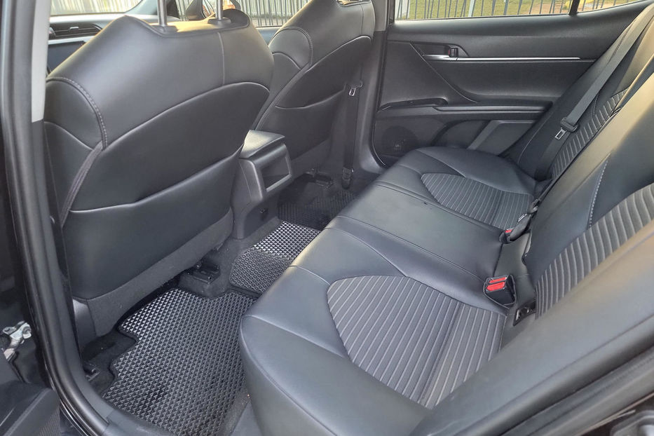 Продам Toyota Camry SE-Xseries 2020 года в г. Кременчуг, Полтавская область
