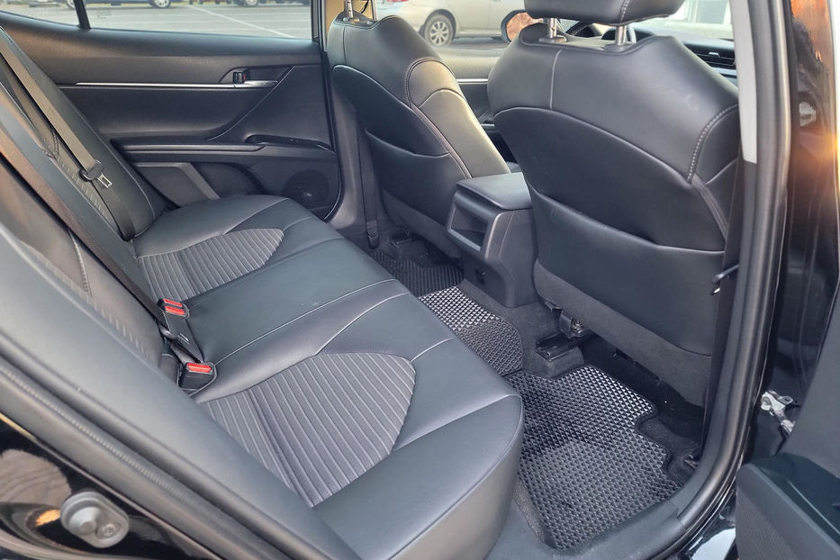 Продам Toyota Camry SE-Xseries 2020 года в г. Кременчуг, Полтавская область