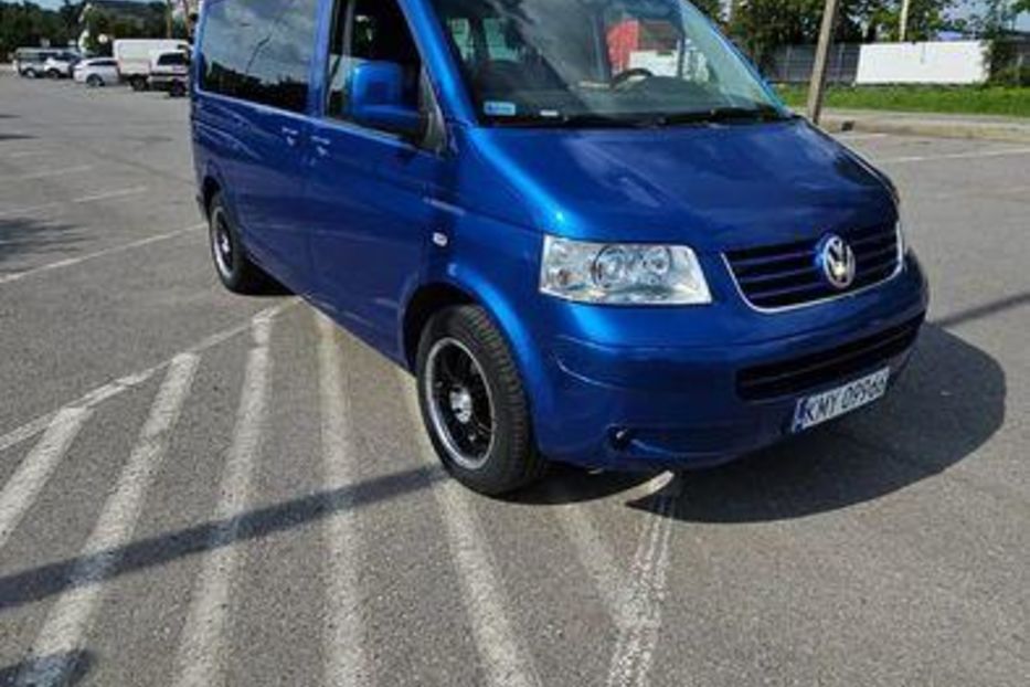 Продам Volkswagen T5 (Transporter) пасс. 2008 года в Донецке