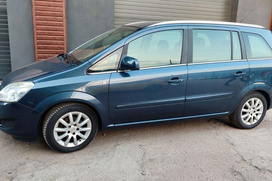 Продам Opel Zafira 2009 года в г. Белая Церковь, Киевская область