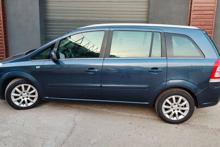 Продам Opel Zafira 2009 года в г. Белая Церковь, Киевская область