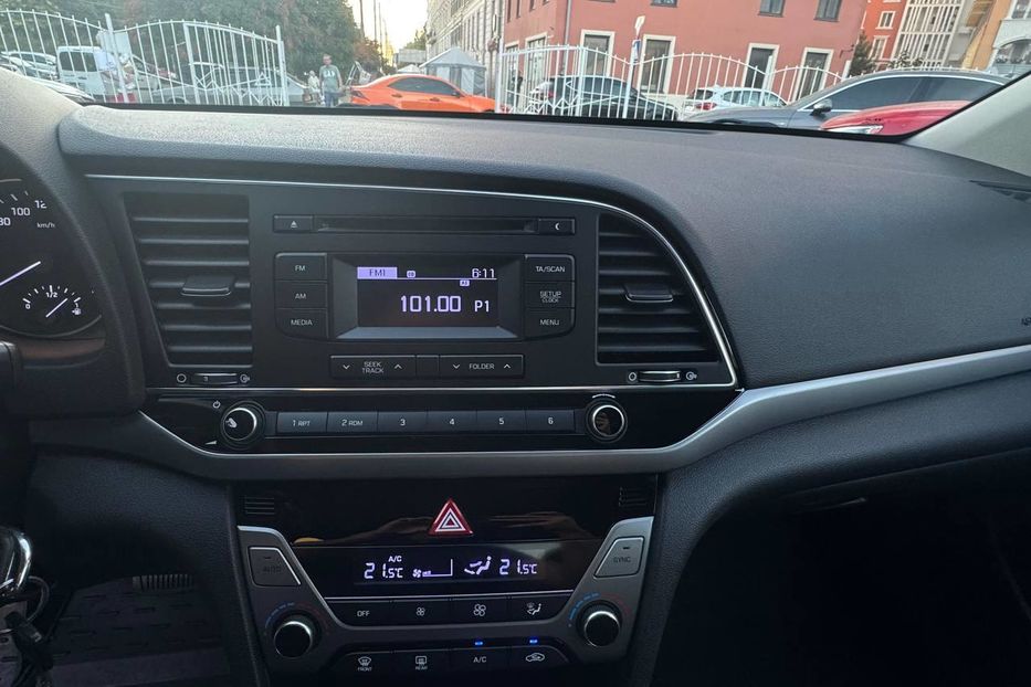 Продам Hyundai Elantra 2018 года в Одессе