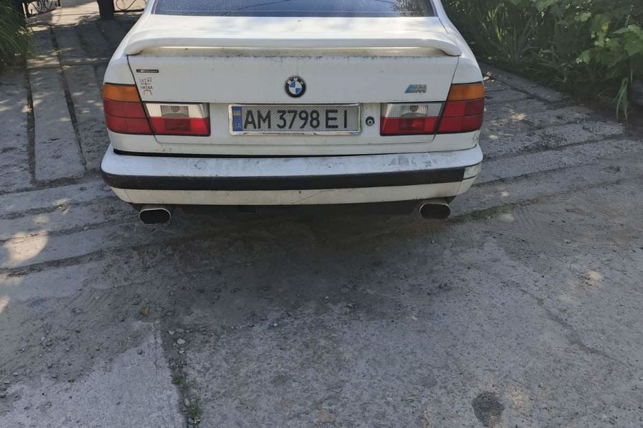 Продам BMW 5 Series GT 1989 года в Житомире