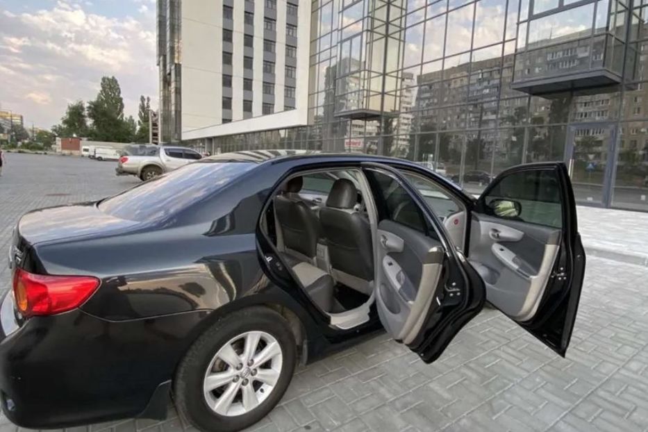 Продам Toyota Corolla GLI 2008 года в Днепре