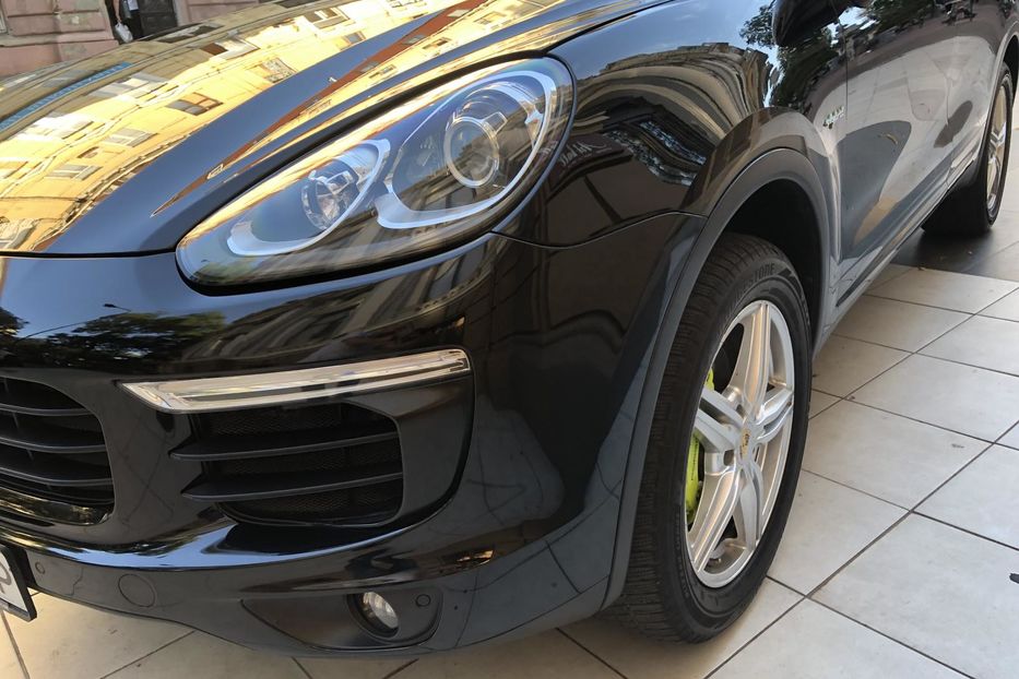 Продам Porsche Cayenne  Plug-in Hybrid 2016 года в Одессе