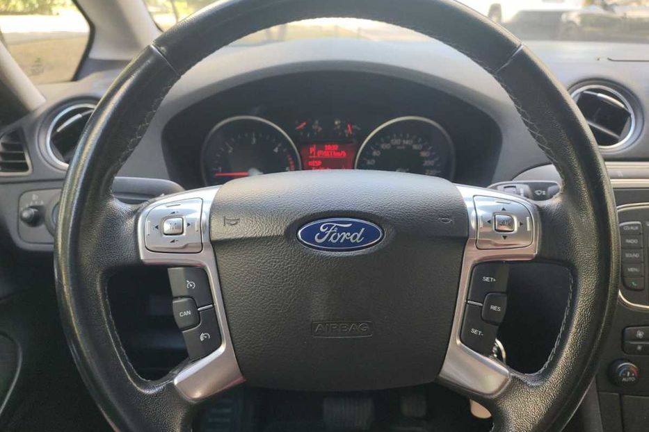 Продам Ford Galaxy 2013 года в Киеве