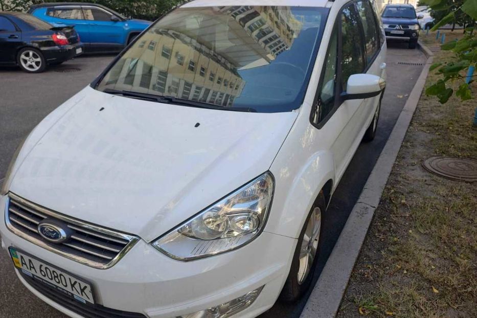 Продам Ford Galaxy 2013 года в Киеве
