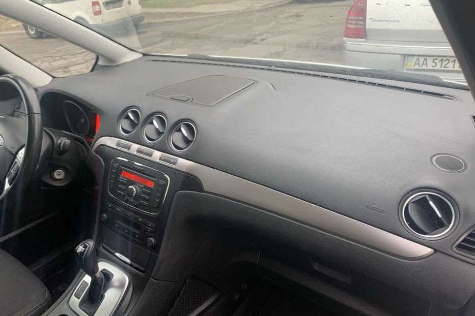 Продам Ford Galaxy 2013 года в Киеве