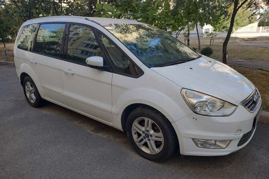 Продам Ford Galaxy 2013 года в Киеве