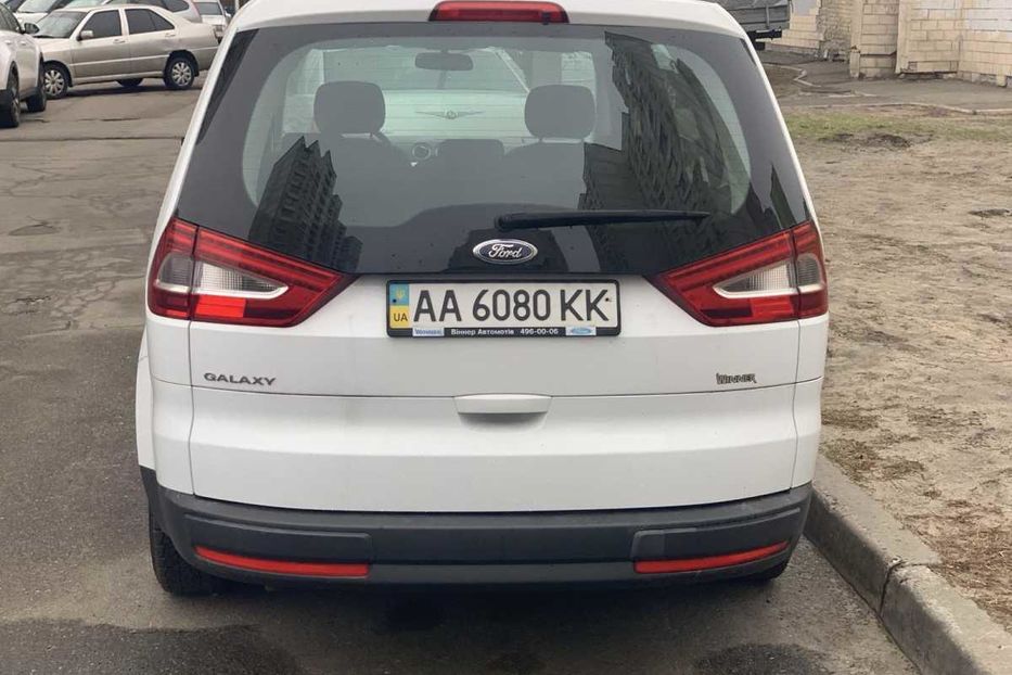 Продам Ford Galaxy 2013 года в Киеве