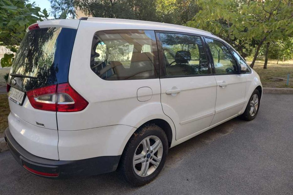 Продам Ford Galaxy 2013 года в Киеве