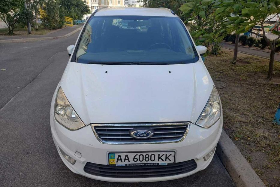 Продам Ford Galaxy 2013 года в Киеве