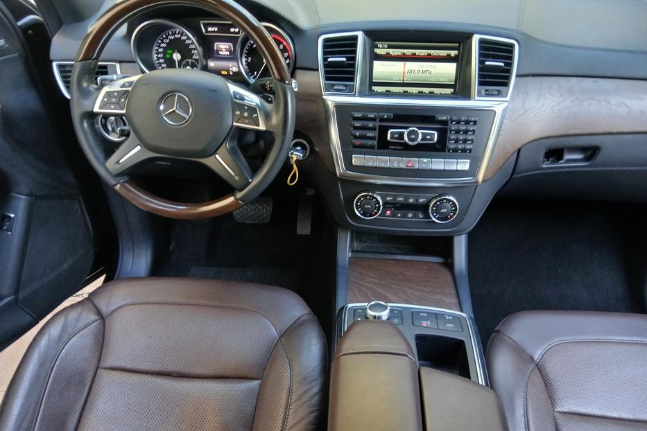 Продам Mercedes-Benz ML 350 2014 года в Одессе