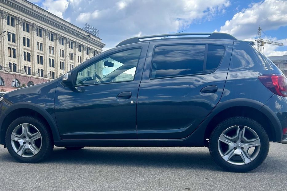 Продам Renault Sandero StepWay 2017 года в Харькове