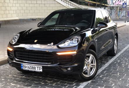 Продам Porsche Cayenne Plugin Hybrid 2016 года в Одессе