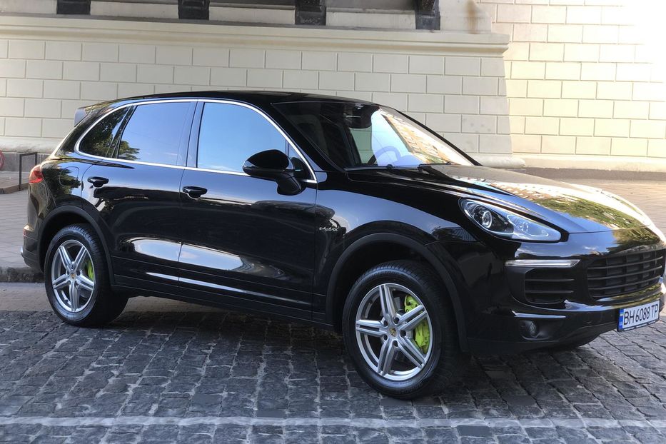 Продам Porsche Cayenne Plugin Hybrid 2016 года в Одессе