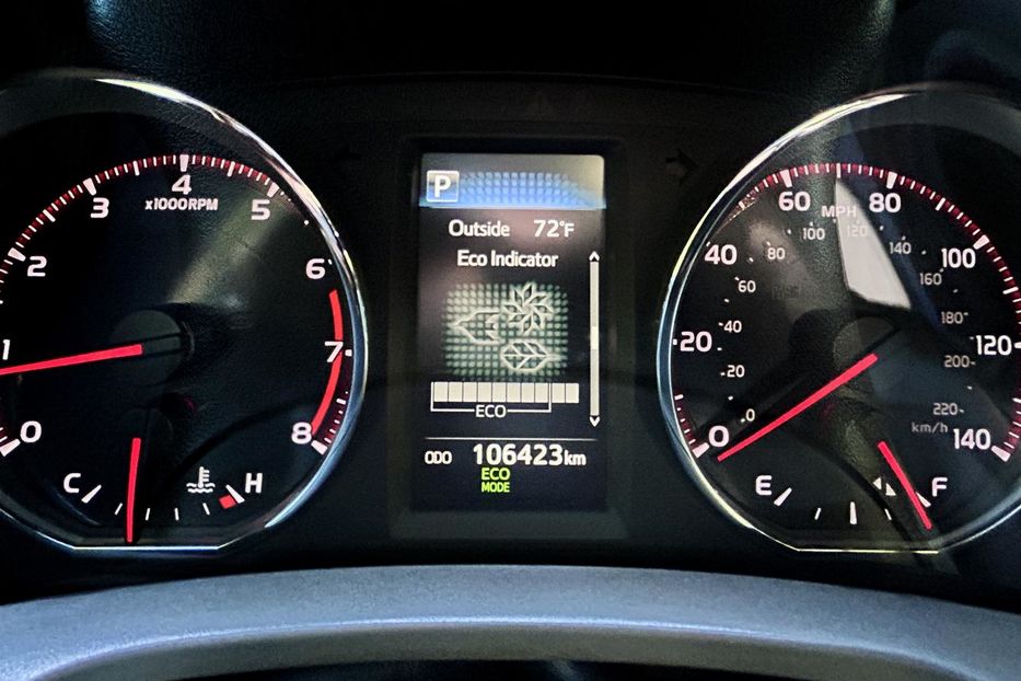 Продам Toyota Rav 4 IV 2017 года в Харькове