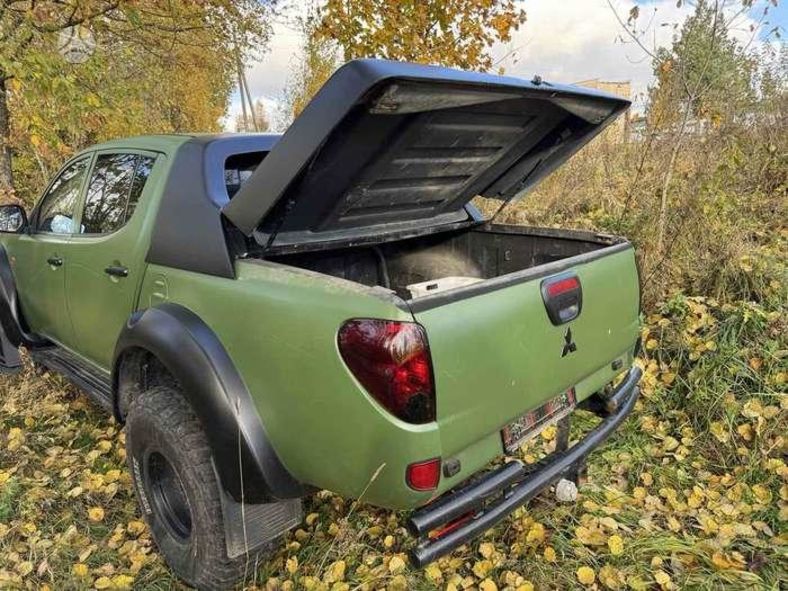 Продам Mitsubishi L 200 Для военных  2007 года в Харькове