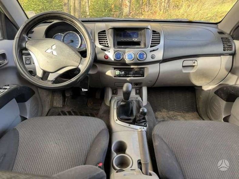 Продам Mitsubishi L 200 Для военных  2007 года в Харькове
