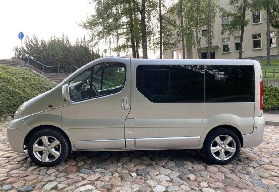Продам Opel Vivaro пасс. 2007 года в Ровно