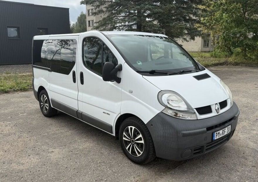 Продам Renault Trafic пасс. 2006 года в Харькове