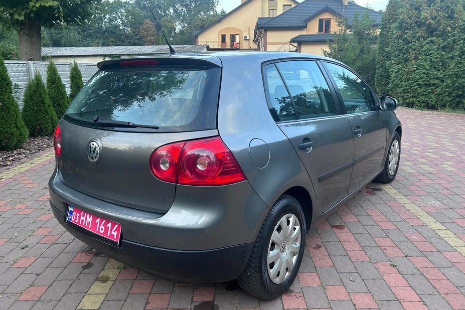 Продам Volkswagen Golf V 1.6 mpi  2005 года в Львове