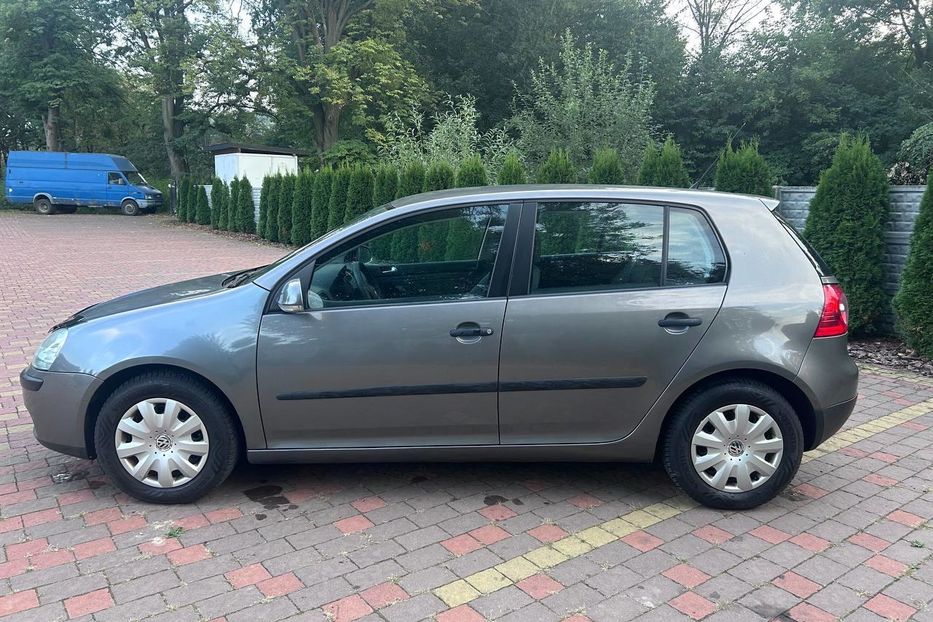 Продам Volkswagen Golf V 1.6 mpi  2005 года в Львове
