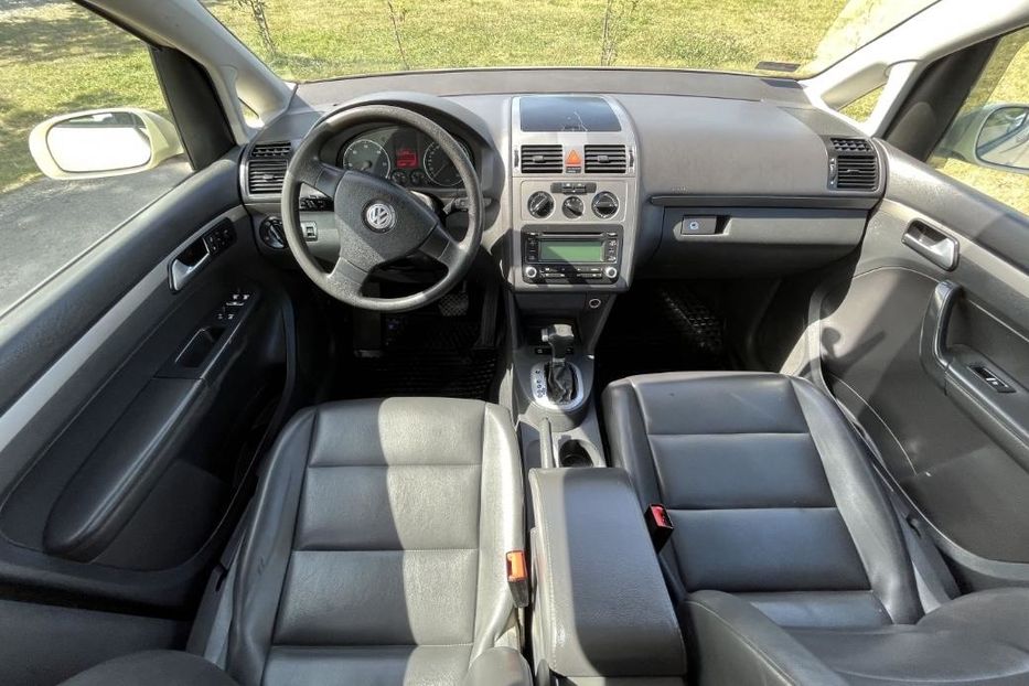 Продам Volkswagen Touran 2006 года в Днепре