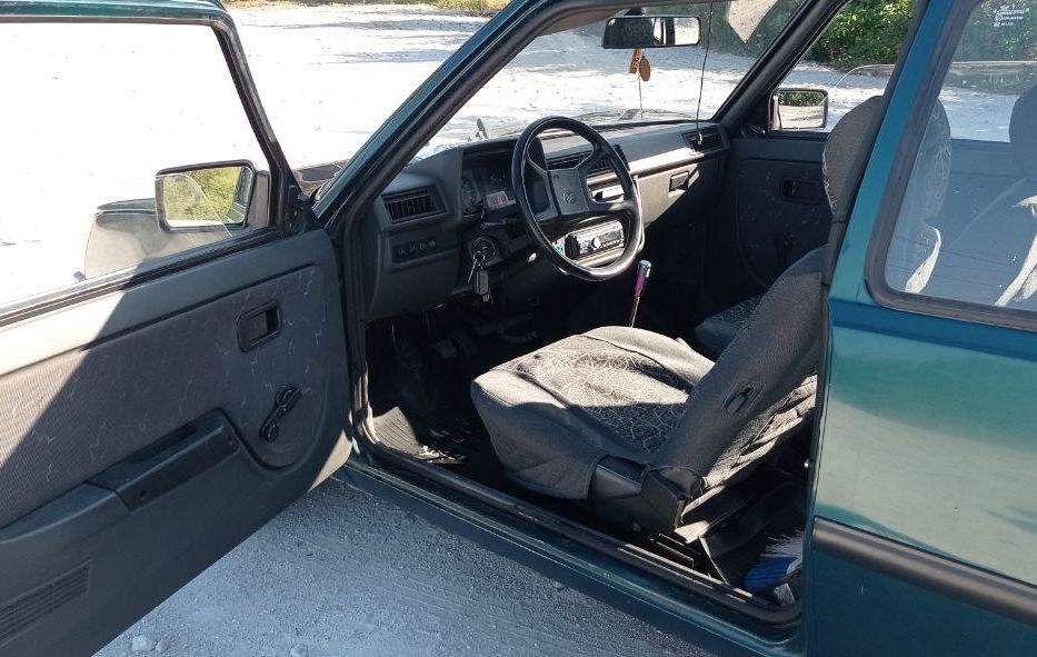 Продам ЗАЗ 1102 Таврия 110206 2000 года в Запорожье