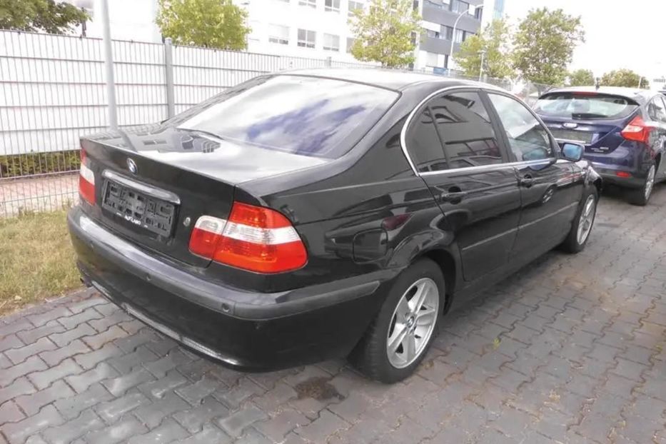 Продам BMW 320 2003 года в Харькове