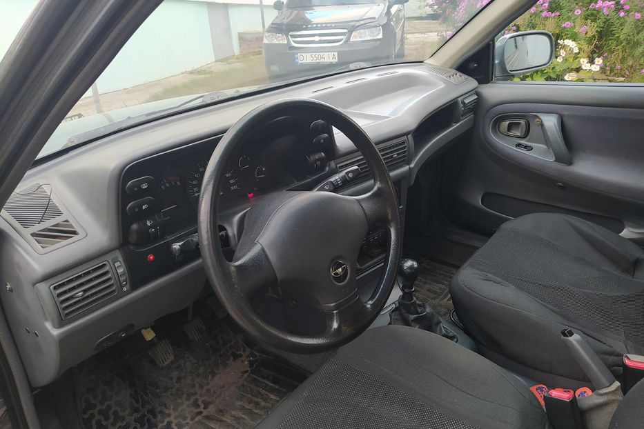 Продам Daewoo Nexia 1999 года в г. Ольшаны, Харьковская область
