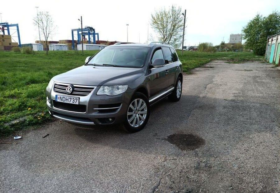 Продам Volkswagen Touareg 2008 года в Киеве