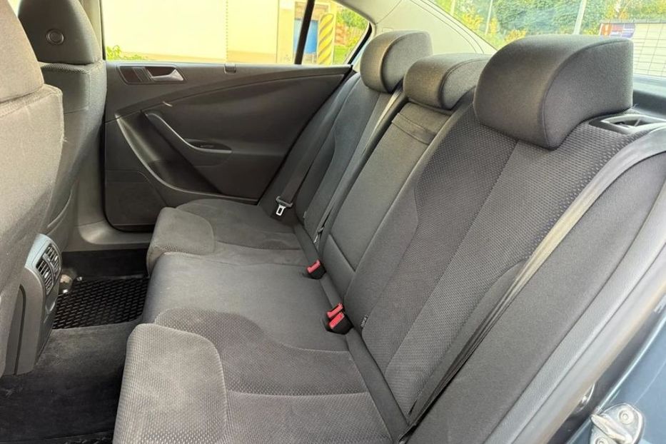 Продам Volkswagen Passat B6 2006 года в г. Павлоград, Днепропетровская область