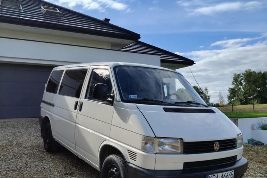 Продам Volkswagen T4 (Transporter) пасс. 2002 года в Харькове