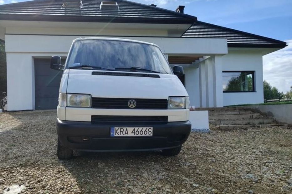 Продам Volkswagen T4 (Transporter) пасс. 2002 года в Харькове