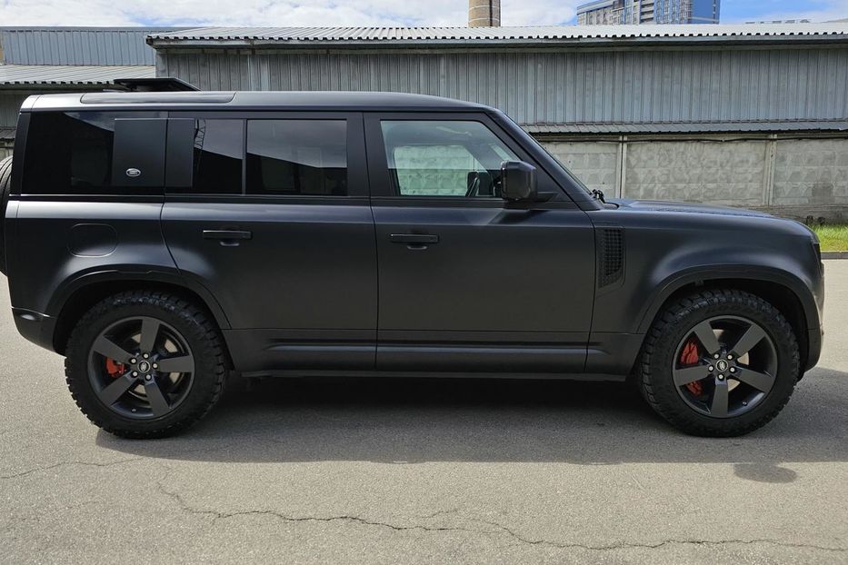 Продам Land Rover Defender DEFENDER 110 3.0L I6 (L663, II 2020 года в Киеве