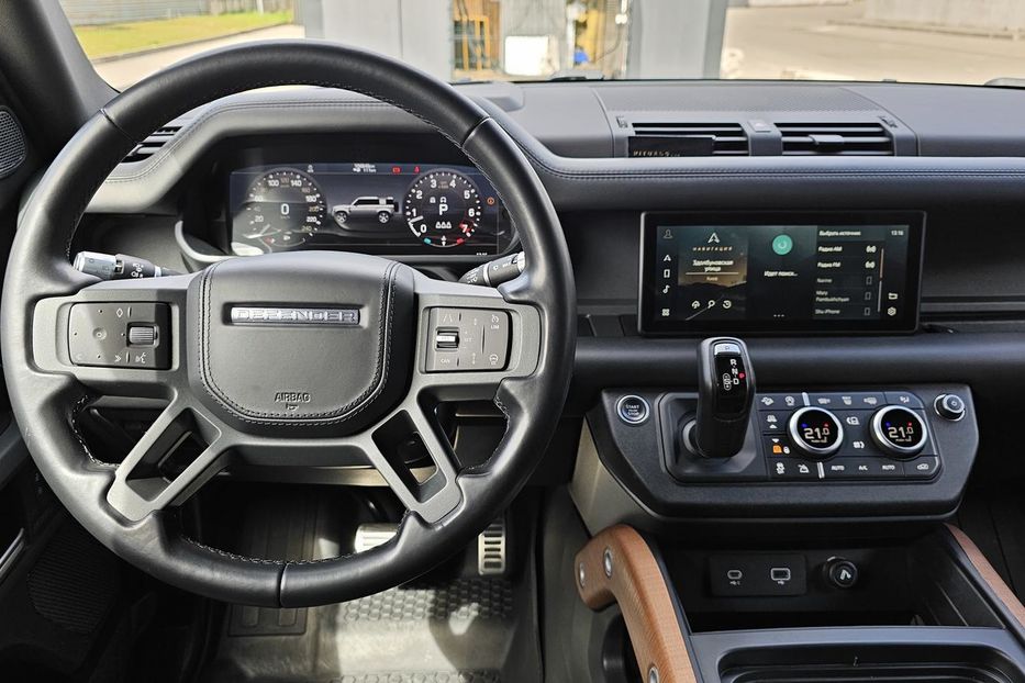 Продам Land Rover Defender DEFENDER 110 3.0L I6 (L663, II 2020 года в Киеве
