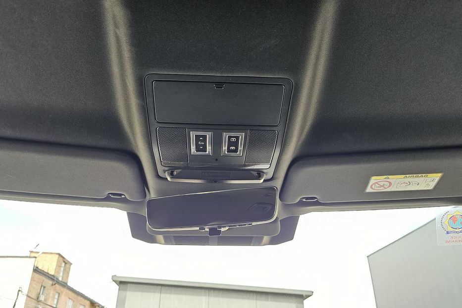 Продам Land Rover Defender DEFENDER 110 3.0L I6 (L663, II 2020 года в Киеве