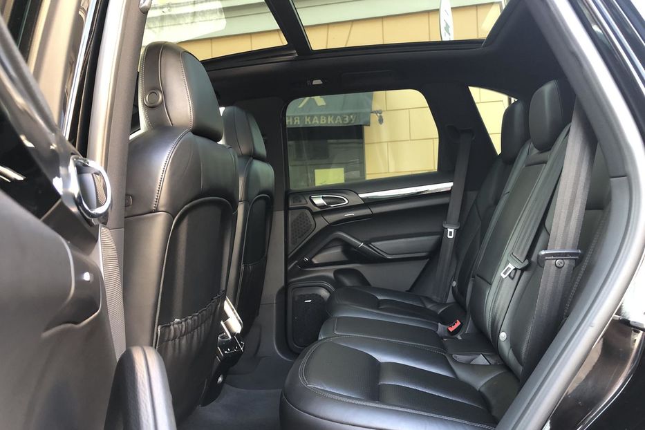 Продам Porsche Cayenne E-Hybrid.3.0 Plugin. 2016 года в Одессе