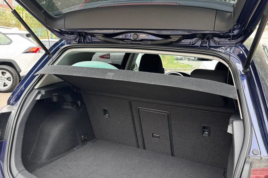 Продам Volkswagen e-Golf 2019 года в Киеве