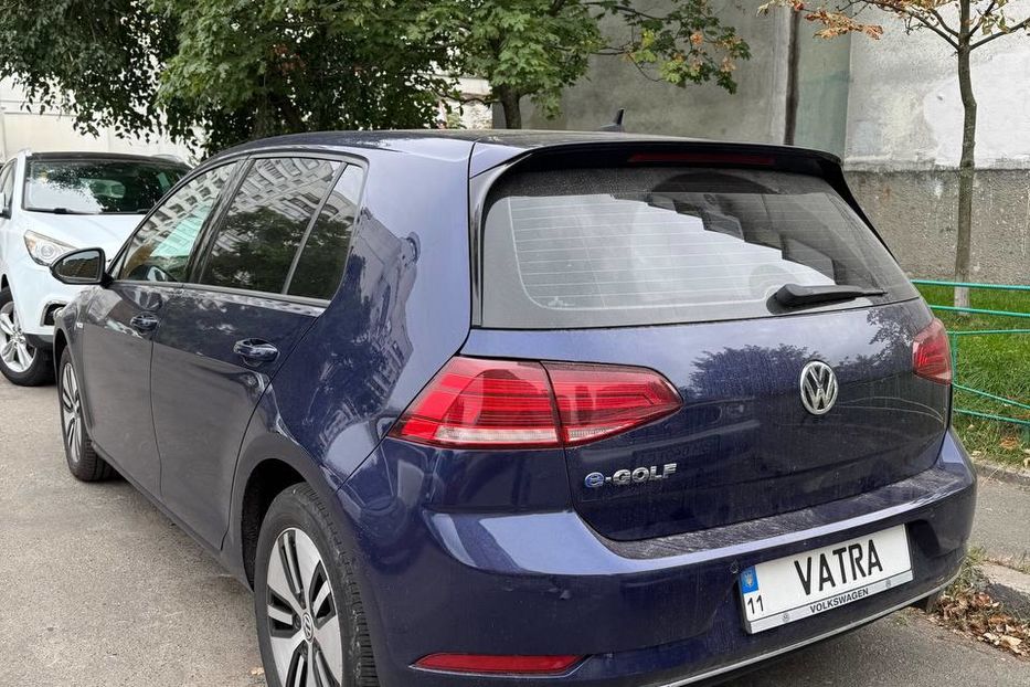 Продам Volkswagen e-Golf 2019 года в Киеве