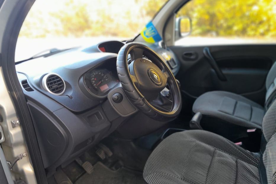 Продам Renault Kangoo пасс. грузо-пасажирський, лонг  2011 года в Харькове