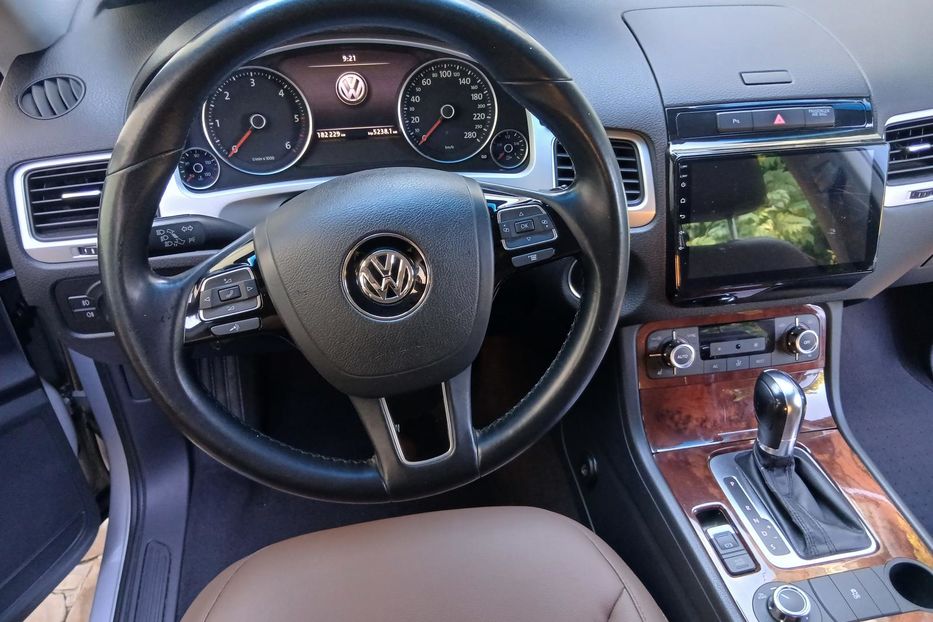 Продам Volkswagen Touareg PREMIUM 2012 года в Одессе