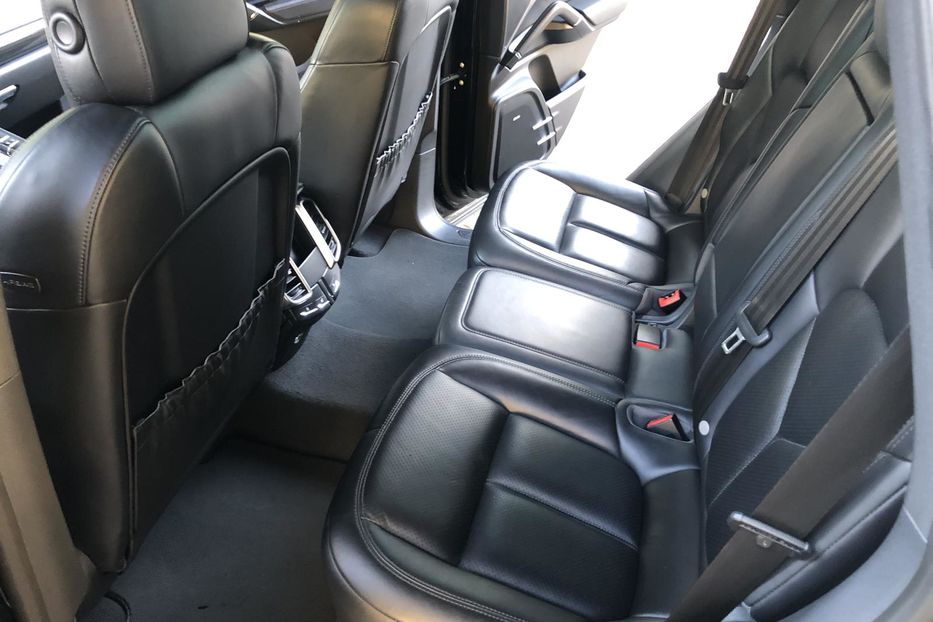 Продам Porsche Cayenne Plug-in Hybrid.До 30км. 2016 года в Одессе