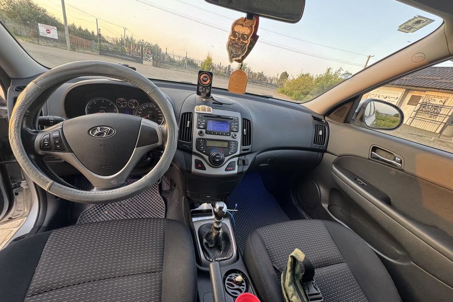 Продам Hyundai i30  Лед фари і підсвітка всередині 2007 года в Львове