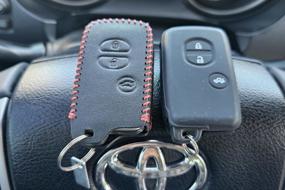 Продам Toyota Land Cruiser Prado 150 2010 года в Одессе
