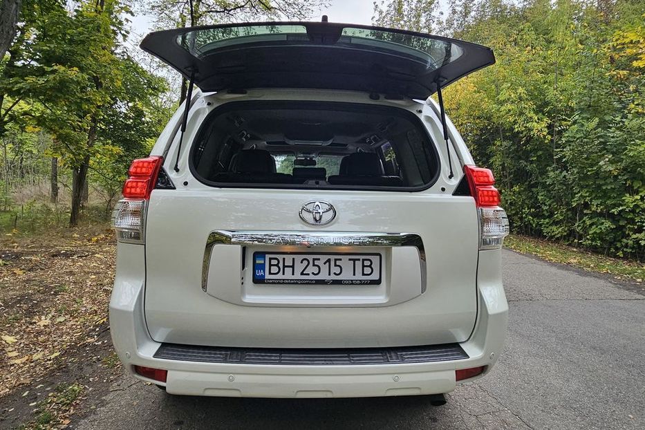 Продам Toyota Land Cruiser Prado 150 2010 года в Одессе